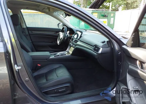 2021 Honda Accord Touring z USA, uszkodzony, nr VIN 1HGCV2F99MA021673